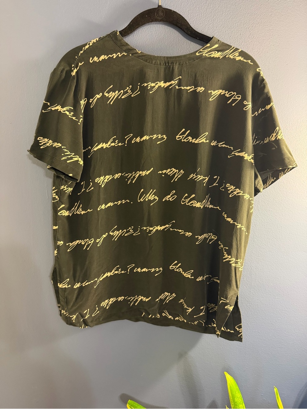 SETA STUDIO Script Print Short Sleeve Blouse Medium